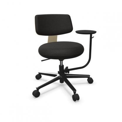 Billede af Svanemærket kontorstol Savo 360, enkel stol til kontoret, kombinerer den velkendte kontorstol med den klassiske træstol. Høj eller lav stol.
