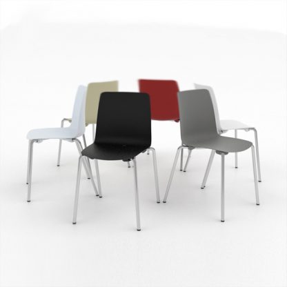 Billede af Kantine- og mødestol Vesper, en solid stol med god siddekomfort. Fås også med polstret sæde. Stel i sort eller hvid kan benyttes udendørs.