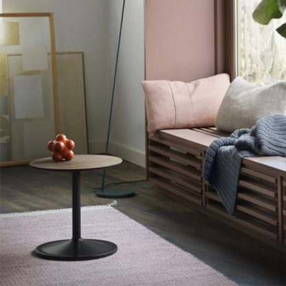 Billede af Soft sidebord, skandinavisk design, sætter prikken over i'et i indretningen, flot overflade og bløde former. Fås i 4 størrelser og farver.