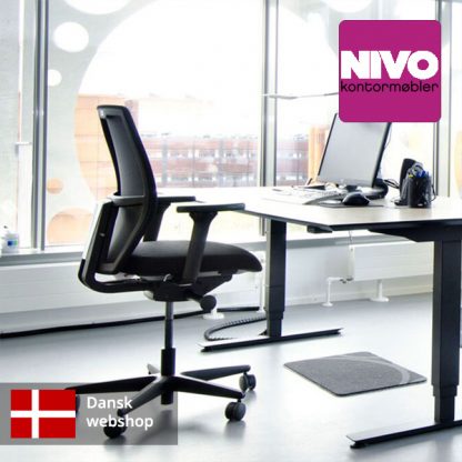 Billede af Savo Soul kontorstole, ergonomiske stole med god sidde komfort. Stolene fås i 3 modeller og med sort stel. Det intuitive design gør, at stolen tilpasser sig brugeren.