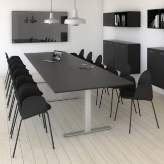 Billede af Elegant mødebord med faset bordplade profil og med søjler. Bordet fås i flere størrelser og med bordplader i AFP laminat eller linoleum.